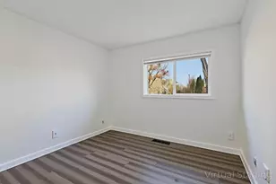 866 Clark Ln, Des Plaines, IL 60016 - Photo 11