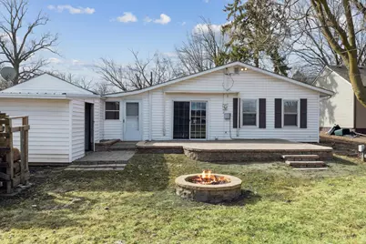 3808 15th Street B, Moline, IL 61265 - Photo 3
