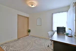 5247 N Mulligan Ave, Chicago, IL 60630 - Photo 11