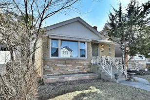 5247 N Mulligan Ave, Chicago, IL 60630 - Photo 1