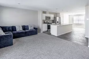 1479 Yosemite Wy, Pingree Grove, IL 60140 - Photo 3