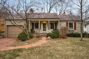 671 Prairie Ave, Glen Ellyn, IL 60137 - Photo 1