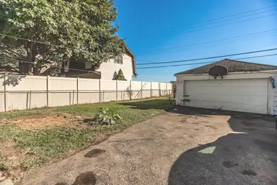 2202 E Washington Street, Joliet, IL 60433 - Photo 11