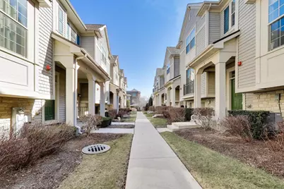 303 S Northwest Highway #2, Park Ridge, IL 60068 - Photo 3