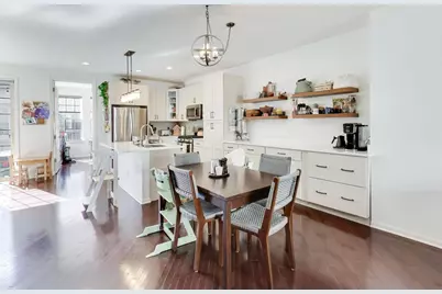 303 S Northwest Highway #2, Park Ridge, IL 60068 - Photo 7