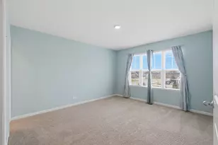 217 Goldenrod Dr, Elgin, IL 60124 - Photo 13