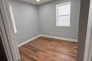 4907 W Walton St, Chicago, IL 60651 - Photo 9