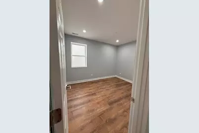 4907 W Walton Street #2, Chicago, IL 60651 - Photo 11