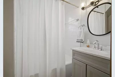 5115 N Newland Avenue, Chicago, IL 60656 - Photo 15