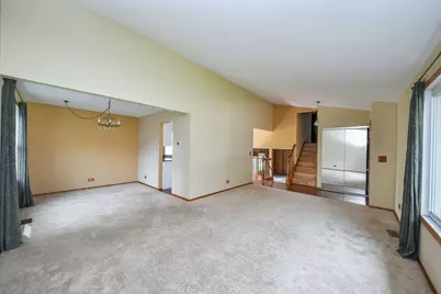 671 Coral Avenue, Bartlett, IL 60103 - Photo 3