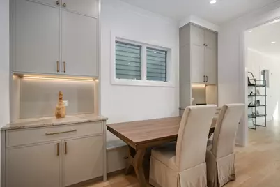 2205 W Huron Street, Chicago, IL 60612 - Photo 9