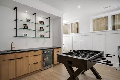 2205 W Huron Street, Chicago, IL 60612 - Photo 17