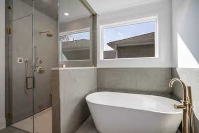 2205 W Huron Street, Chicago, IL 60612 - Photo 25