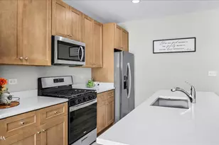 1218 Gillespie Ln, Yorkville, IL 60560 - Photo 7