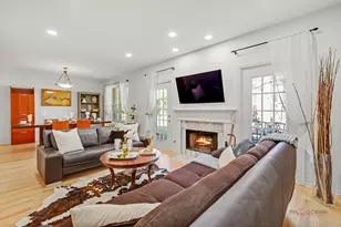 8 Ashford Ct, Lincolnshire, IL 60069 - Photo 5