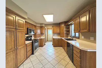 19 Old Farm N Court, Bradley, IL 60915 - Photo 9