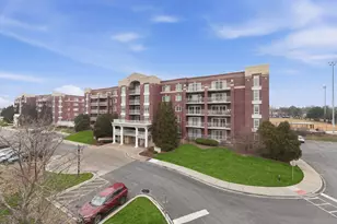 7081 W Touhy Ave, Niles, IL 60714 - Photo 1