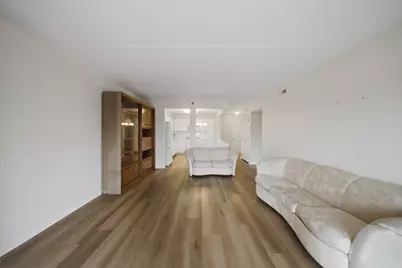 7081 W Touhy Avenue #407, Niles, IL 60714 - Photo 9