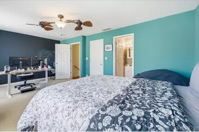 1015 Reserve Drive, Elgin, IL 60124 - Photo 19