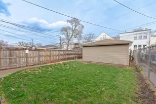 1019 N Ridgeway Ave, Chicago, IL 60651 - Photo 27