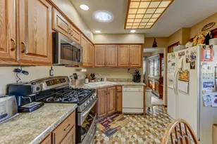 181 W 28th St, South Chicago Heights, IL 60411 - Photo 5