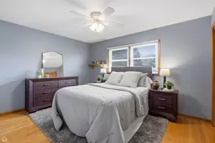 701 Preston Ln, Schaumburg, IL 60193 - Photo 15