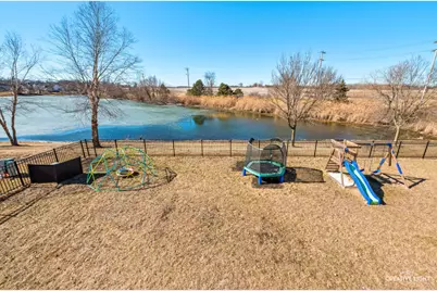 193 Trumpet Vine Circle, Elgin, IL 60124 - Photo 33