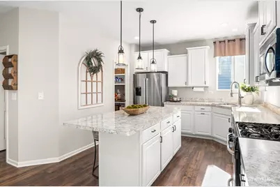 193 Trumpet Vine Circle, Elgin, IL 60124 - Photo 9