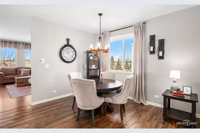 193 Trumpet Vine Circle, Elgin, IL 60124 - Photo 5