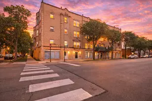 6457 N California Ave, Chicago, IL 60645 - Photo 1