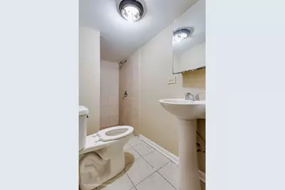 9586 S Colfax Avenue, Chicago, IL 60617 - Photo 23