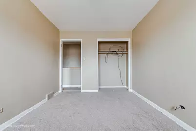 9586 S Colfax Avenue, Chicago, IL 60617 - Photo 19