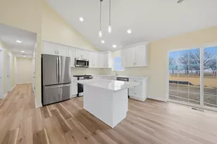 477 Emma Dr, Manteno, IL 60950 - Photo 9