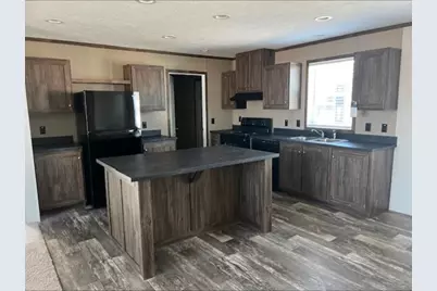 1052 Daleann Avenue, Dekalb, IL 60115 - Photo 7