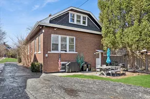 367 Bartram Rd, Riverside, IL 60546 - Photo 19