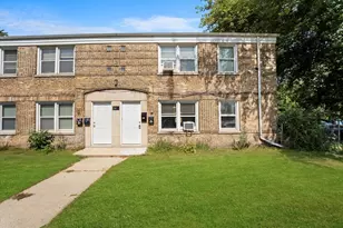 7411 N Wolcott Ave, Chicago, IL 60626 - Photo 1