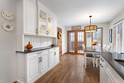 2438 Wendover Drive, Naperville, IL 60565 - Photo 17