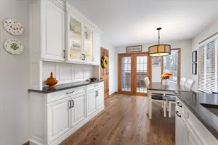 2438 Wendover Dr, Naperville, IL 60565 - Photo 17