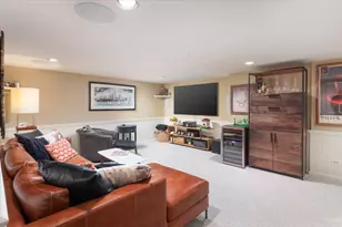 2438 Wendover Dr, Naperville, IL 60565 - Photo 39