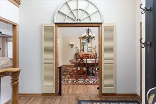 2438 Wendover Dr, Naperville, IL 60565 - Photo 9