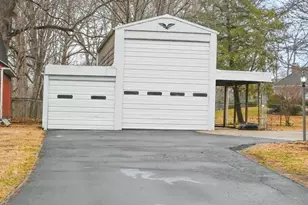 1305 Vacketta Dr, Danville, IL 61832 - Photo 11