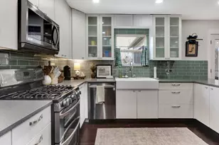 1427 Carriage Ln, Lake Villa, IL 60046 - Photo 9