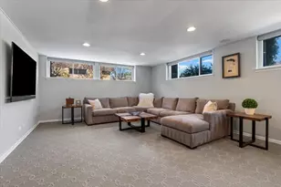 242 Aspen Ln, Highland Park, IL 60035 - Photo 11