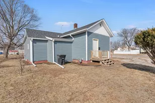 621 7th Ave, Rock Island, IL 61201 - Photo 3