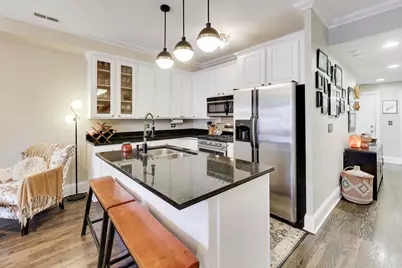 1136 W Pratt Boulevard #2S, Chicago, IL 60626 - Photo 11