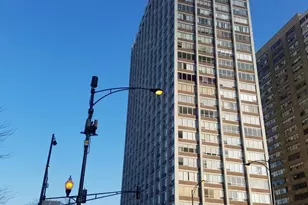 6171 N Sheridan Rd, Chicago, IL 60660 - Photo 1