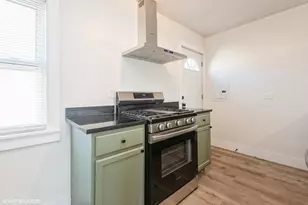 7411 N Wolcott Ave, Chicago, IL 60626 - Photo 3