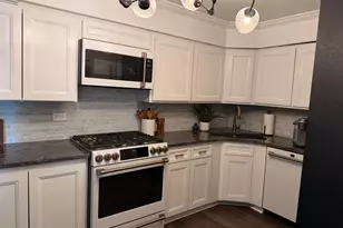 1001 Centurion Ln, Vernon Hills, IL 60061 - Photo 7