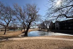 1001 Centurion Ln, Vernon Hills, IL 60061 - Photo 21