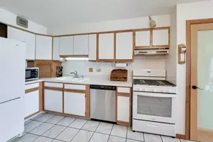 16408 Oxford Dr, Tinley Park, IL 60477 - Photo 9